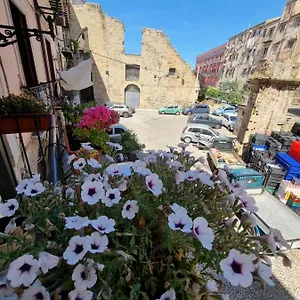 Gasthuis Residenza Tarzana, Palermo